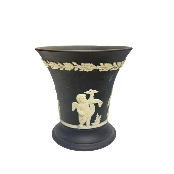 Wedgewood bundle four pieces total no chips or cracks black blue sage 1970s ? - Picture 4 of 9